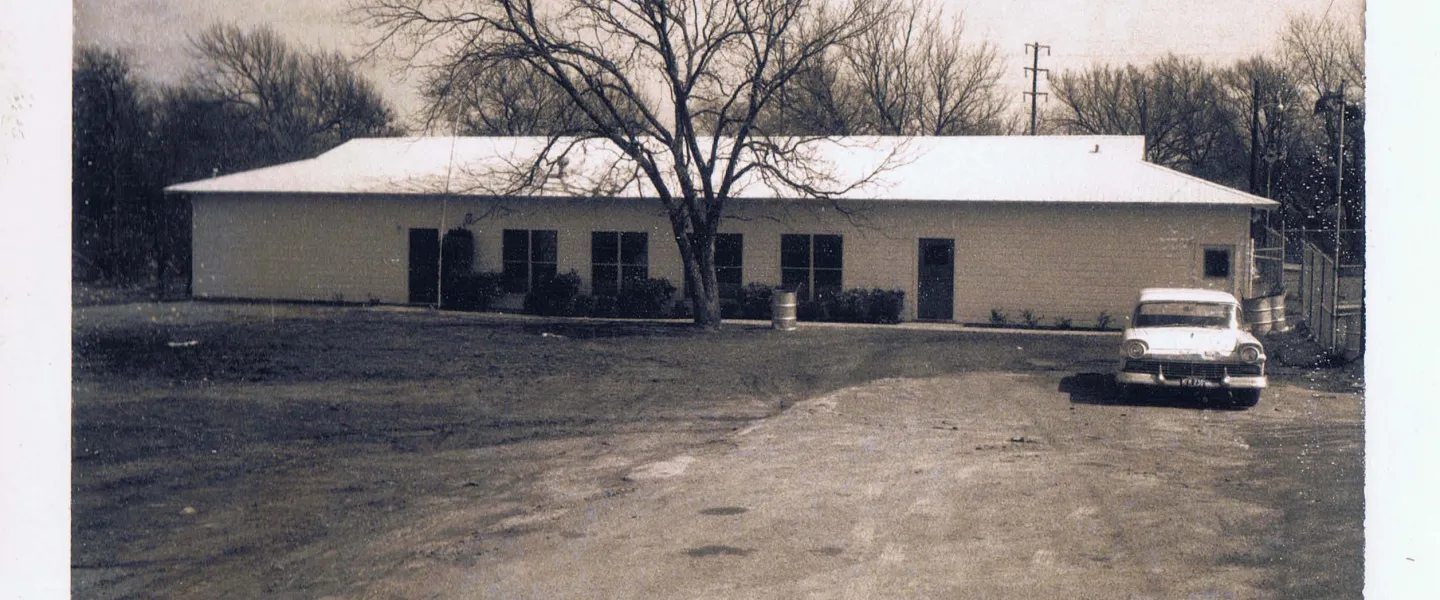pic of historic youth center rockwall