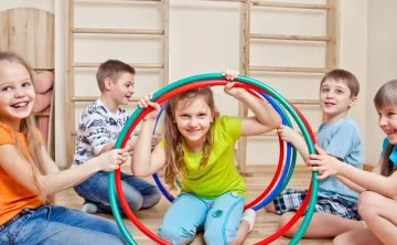 Kids at Rockwall hula hoop activity