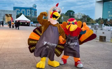 Tommy and Tammy posing at the 57th Dallas YMCA Turkey Trot