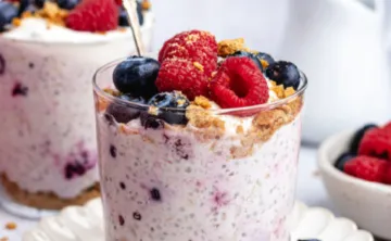 Overnight Oats with Berries
