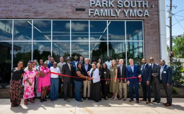 Ribbon cutting from branch opening